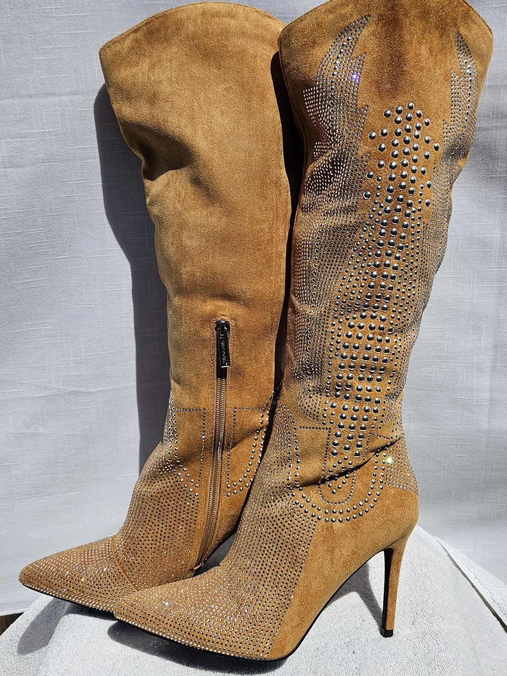Cape Ribbon Olkley Tan Suede Stiletto Boots With Rhinestones For Women Sz 8.5